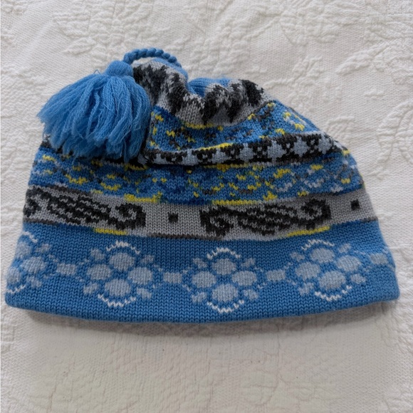 L.L. Bean Blue and Yellow Patterned Beanie - Picture 5 of 5